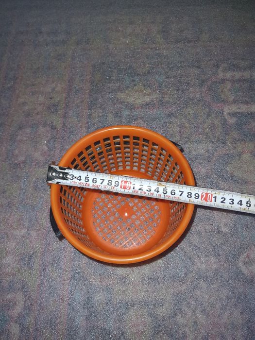 Кошик для зберігання прищіпок або для інших потреб.