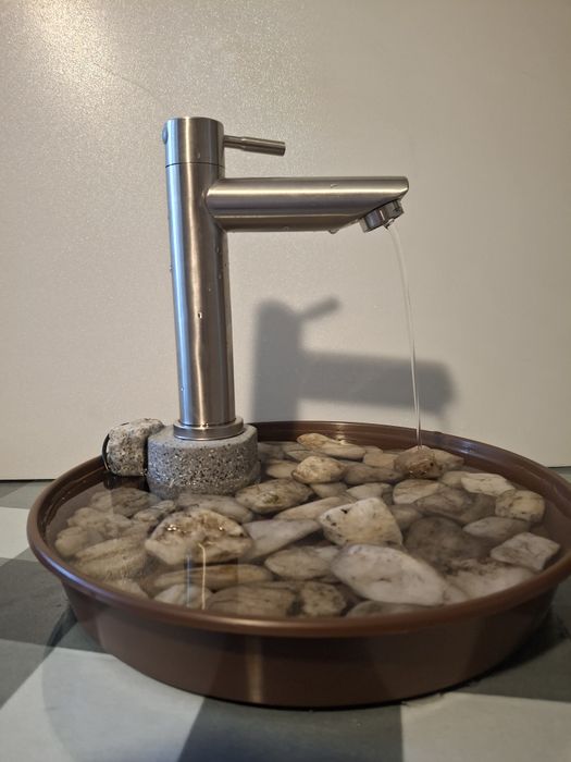 Fontanna bateria kran mini