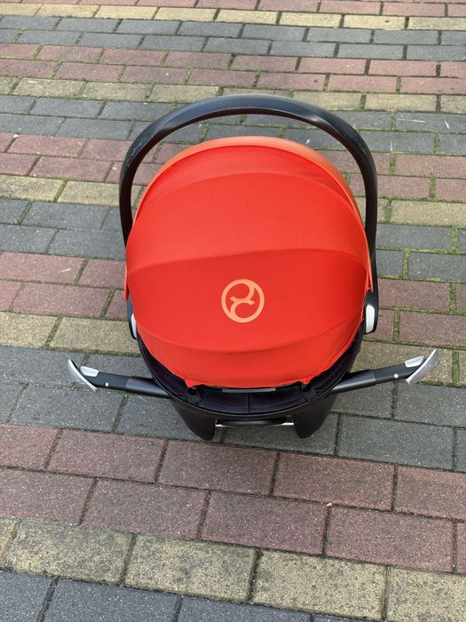 Cybex  aton 5 fotelik dzieciecy /nosidełko