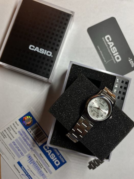 Годинник Casio LTP- VOO2D-7B