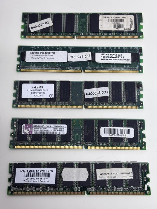 Memoria RAM ( SDRAM e DDR)444750442864977921
