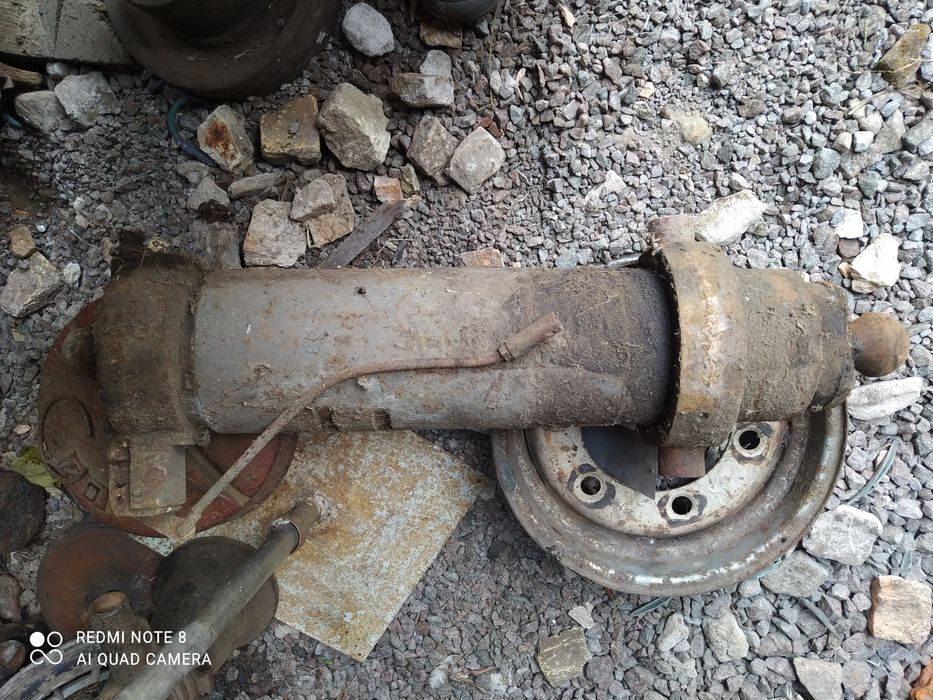 Гідро циліндр 3 штоковий б.у