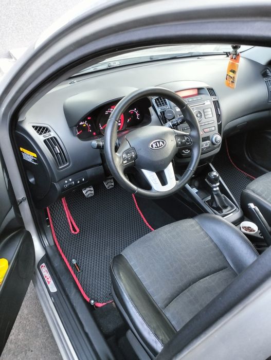 KIA ceed універсал