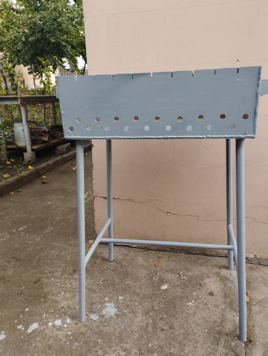 Мангал на 9 великих шампурів