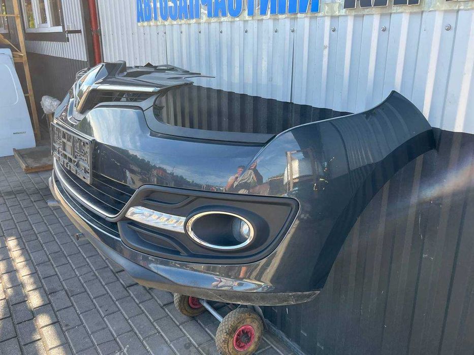 Бампер Передній Renault Megane 3 (2013-2015) Бампер Рено Мегна 3 2013 2014 2015