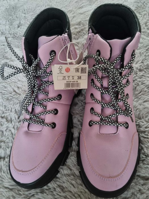 Buty dla dziewczynki wiosenne Reserved
