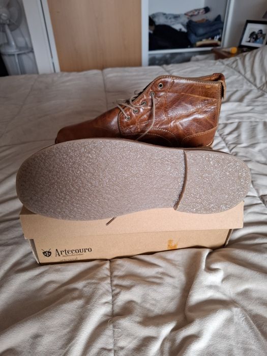 Botas pele articouro 42