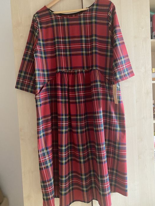 Nowa Sukienka Krata 42