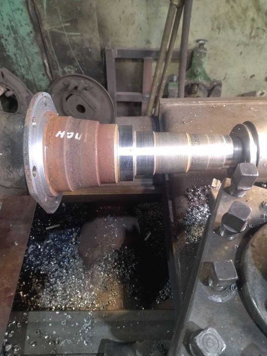 Токарні, Фрезерні, Свердлильні та Зварювальні роботи.