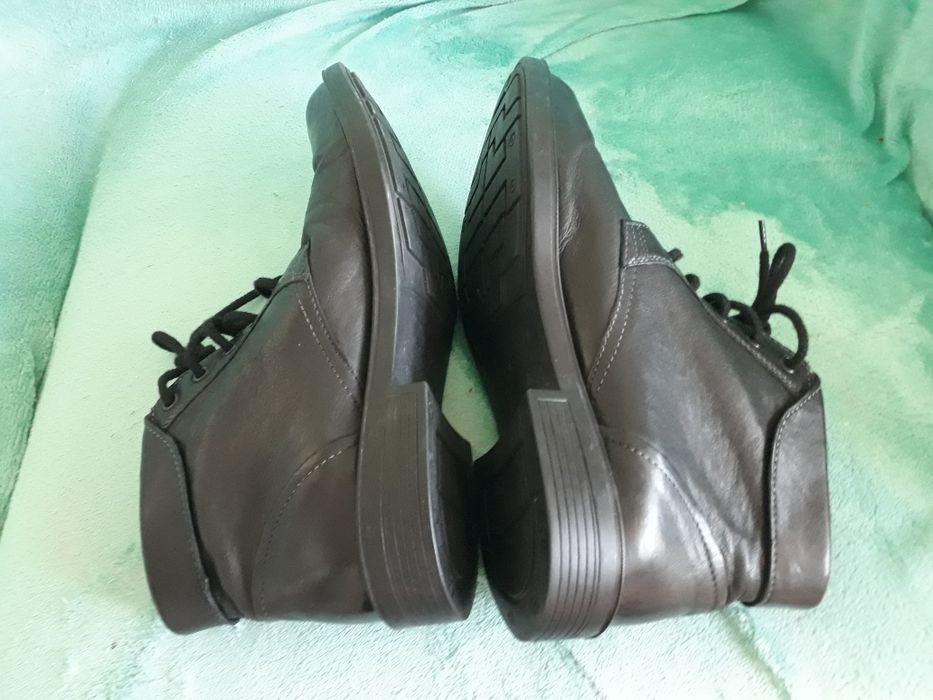 Męskie buty skórzane marki GEOX  Respira rozm 43.Stan jak nowe