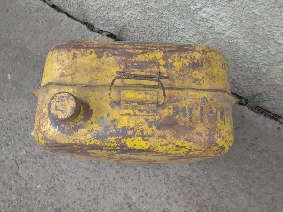 Канистра , каністра на 44 літри . Якість СССР