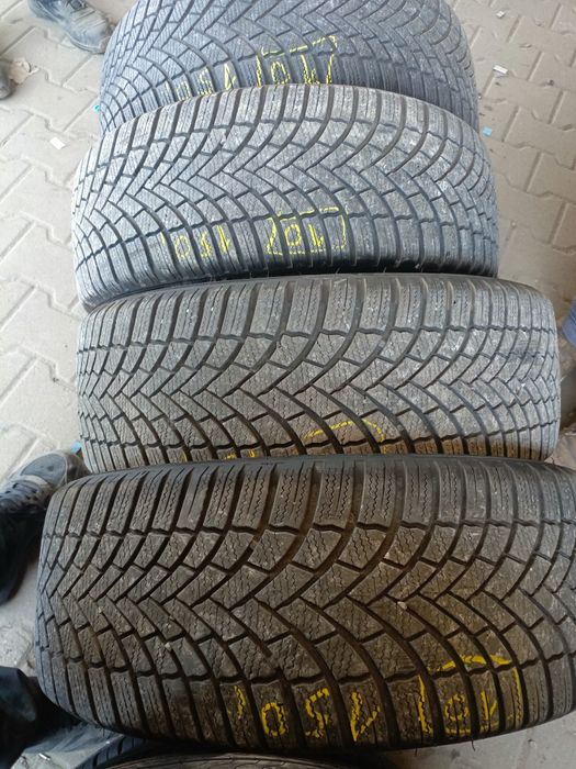 Opony zimowe 215/45/18 Bridgestone 4 sztuki 2023r