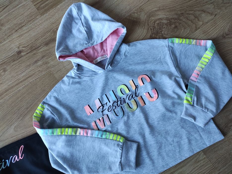 Dresy, bluza plus spodnie, w super stanie, 134