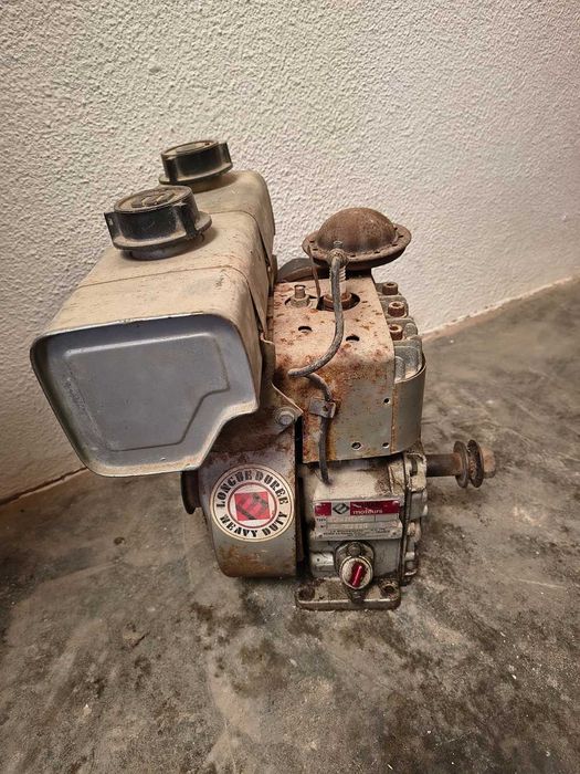 Motor Bernard P.318.C de Veio Horizontal - A Necessitar de Revisão