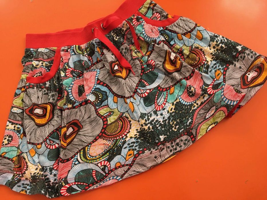 DESIGUAL spódniczka pas 32-40 cm 11-12L 140/146/152/158