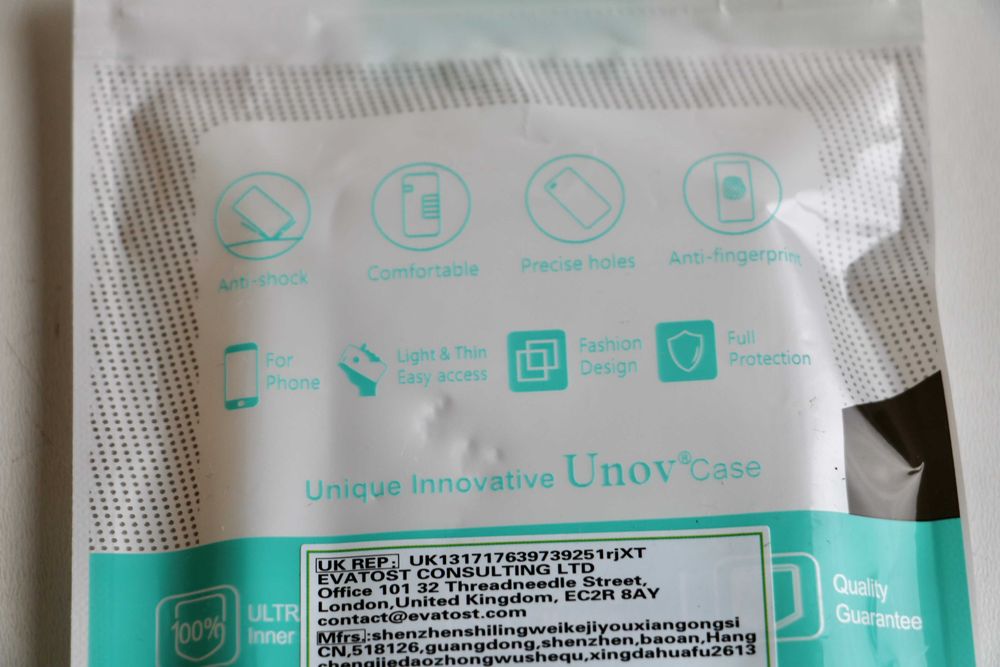 чехол Unov Case Flower Bouquet для iPhone 13 Pro/14 Pro новый