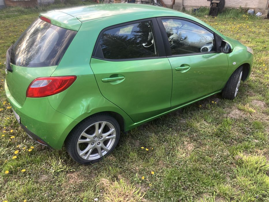 Mazda 2 Benzyna
