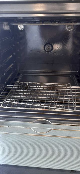 Fogão a gas c/ um bico eléctrico