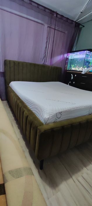 Łóżko 160x200 z materacem