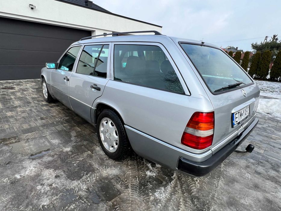 Mercedes-Benz W124 2.8 benzyna 193km