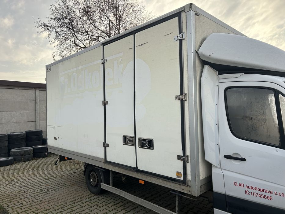 Kontener Izoterma Chlodnia Magazyn Zabudowa Mercedes Sprinter Iveco
