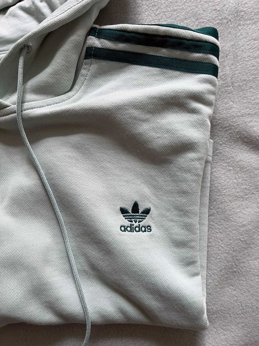 Hoodie Adidas — como novo