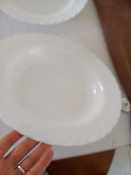 Two Deep Arcopal Dishes423544059206062081