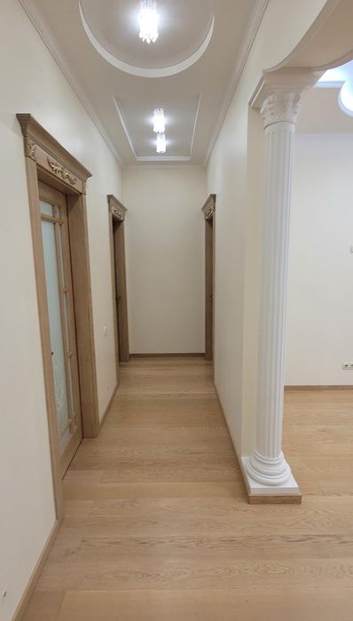 Квартира у ЖК "Бородіно" + гараж у будинку