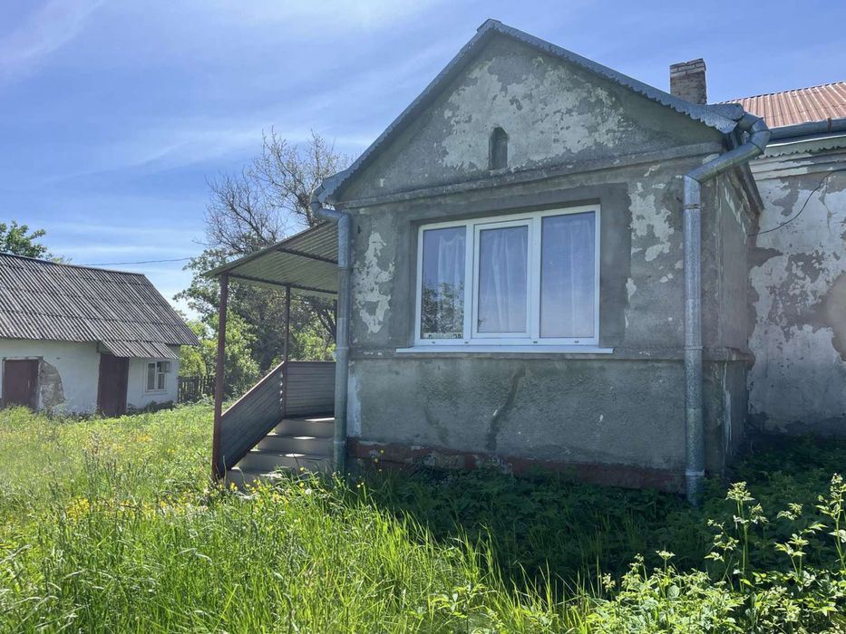 Терміновий продаж! Будинок + літня кухня + ділянка