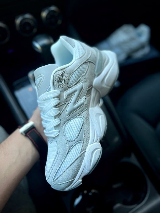 Жіночі кросівки New Balance 9060 Grey