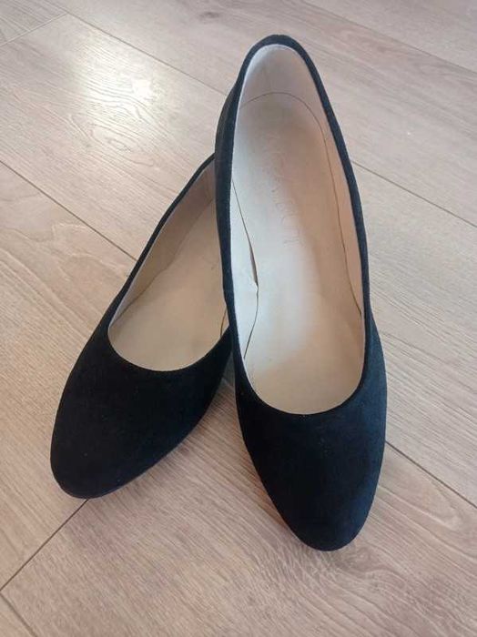 Buty czółenka zamszowe r.38