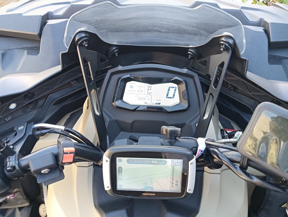 Moto 4 - CF Moto 1000 Overland