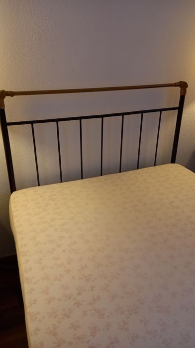 cama completa com estrado e colchão