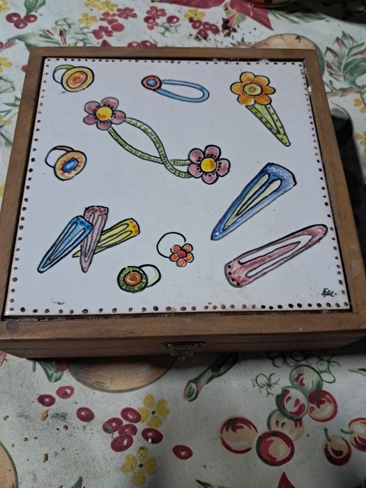 Caiza madeira para bijuteria com azuleijo