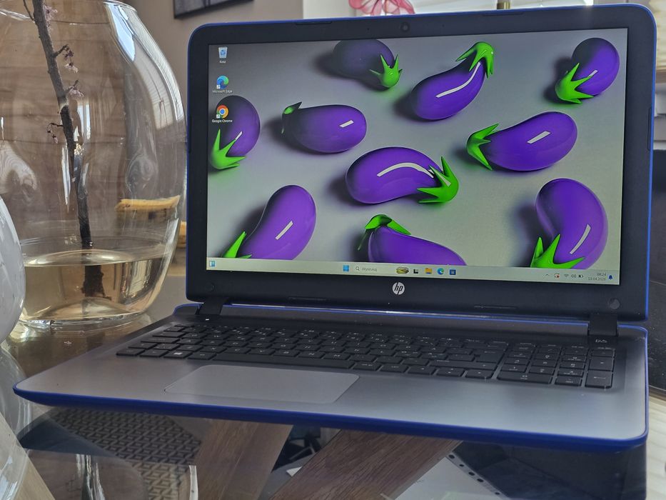 Niebieski Laptop HP 15,6 A8 Dysk SSD 256GB 12GB RAM Windows 11 Nowa Bateria Windows 11