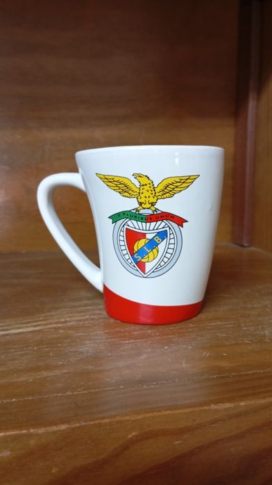Caneca com Emblema do Benfica