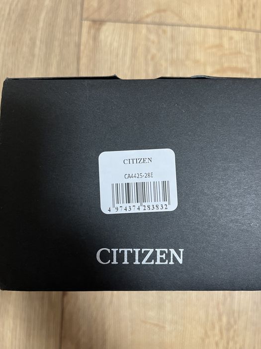 Годинник CITIZEN Eco-Drive CA4425-28E