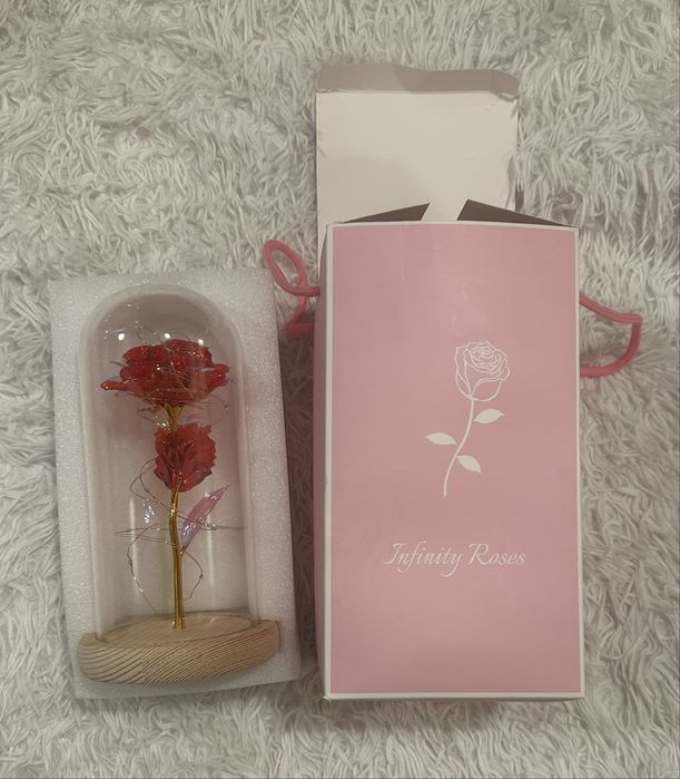 Infinity rose w szkle