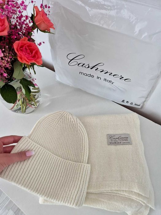 Komplet cashmere biały czapka i szalik