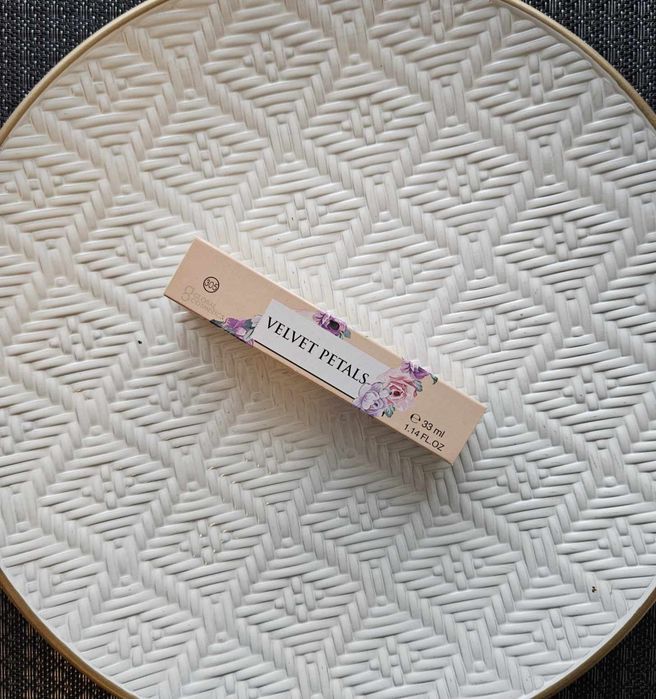Damskie Perfumy Velvet Petals (Global Cosmetics)