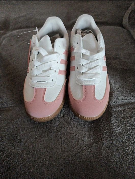 Buty sportowe  damskie  36