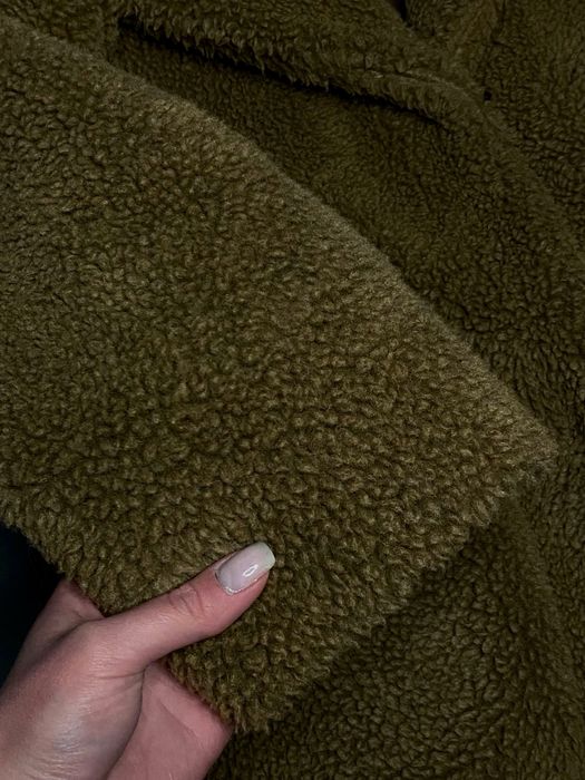 Зимова, коричнева шуба