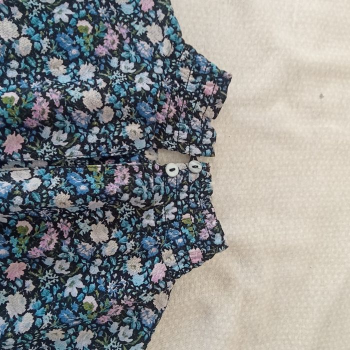 Vestido azul florido