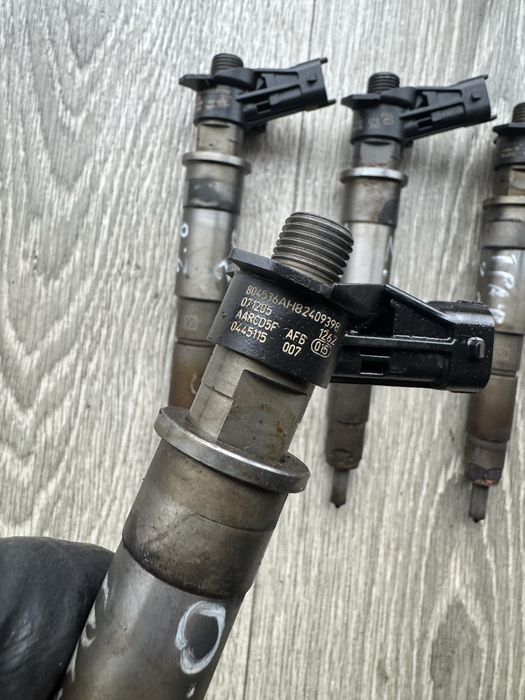 Форсунки 0445115007 Scenic Trafic 2.0 Primastar Vivaro Megan Laguna