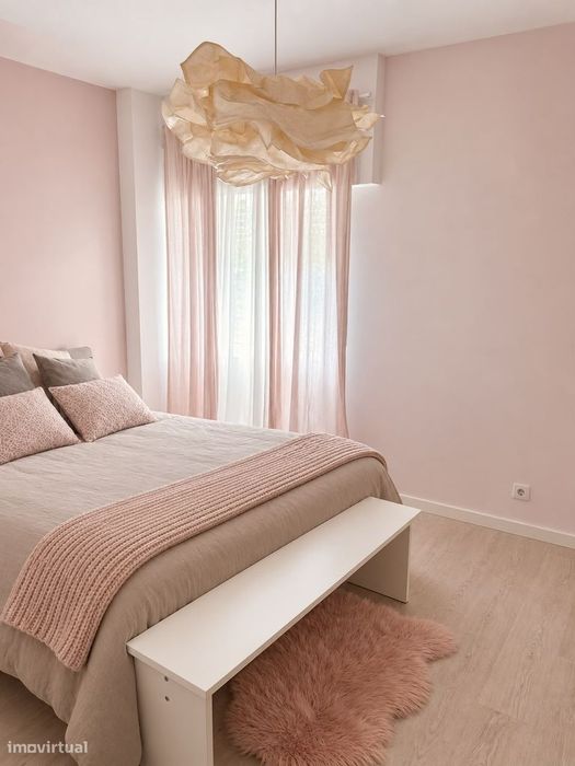 T2 - Remodelado - Varanda / Moita