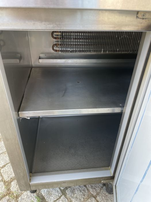 Bancada refrigerada de 3 portas - Pouca utilização