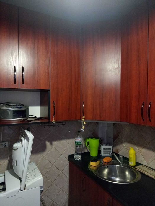 Сдаю   2к квартира с разд.комнатами  ,метро Дарница,м.Черниговская