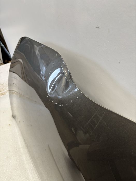 Toyota Verso 09-18 maska pokrywa silnika uszkodzona