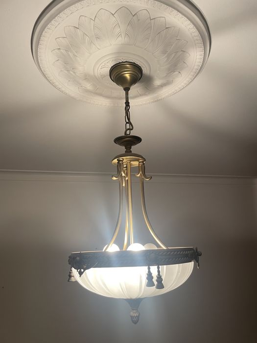 Candeeiros de Mesa e de Teto