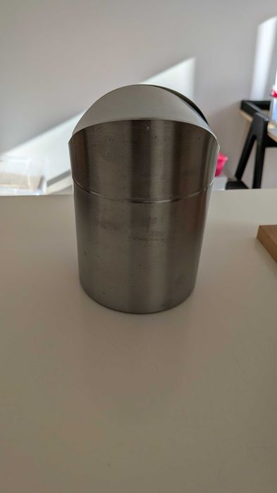 Mini caixote de lixo para café